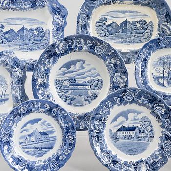 A 63-piece creamware dinner service, "Skåne", Rörstrand, around 1900.