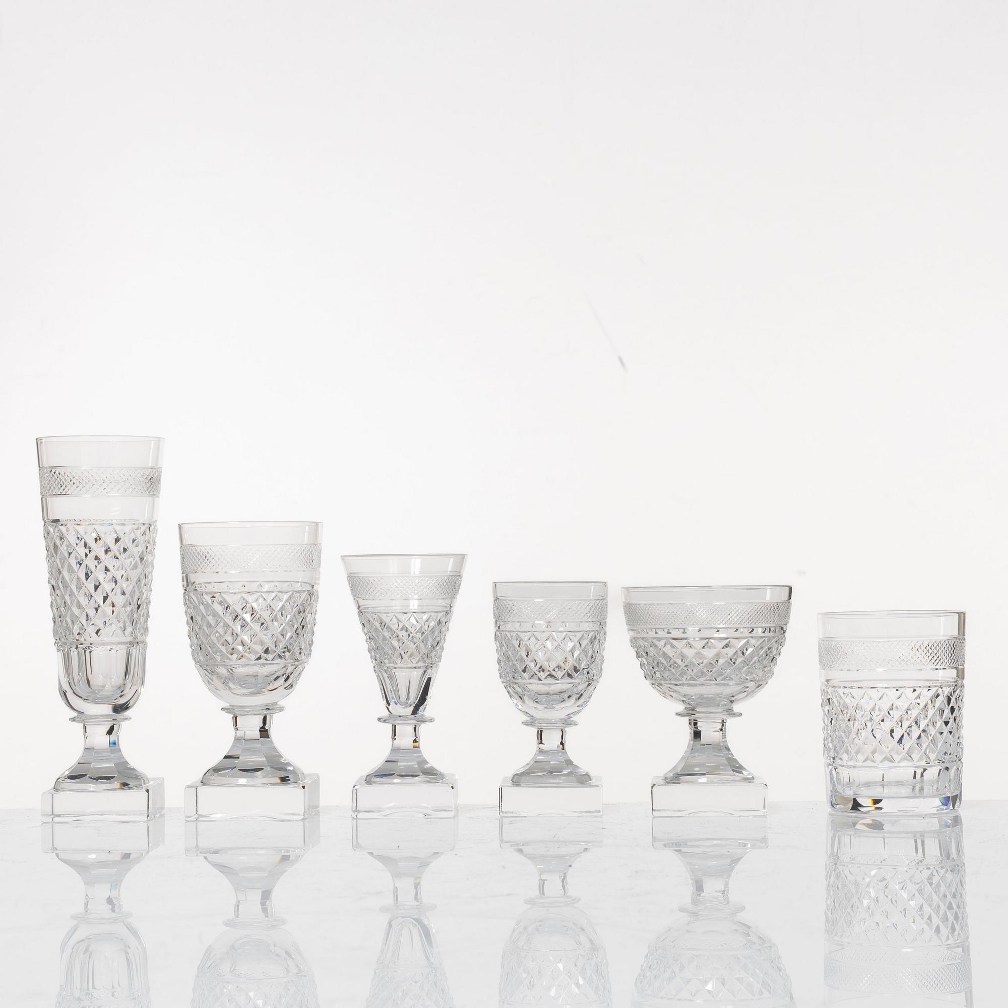 Elis Bergh, glasservis, 74 delar, "Kent", Kosta.