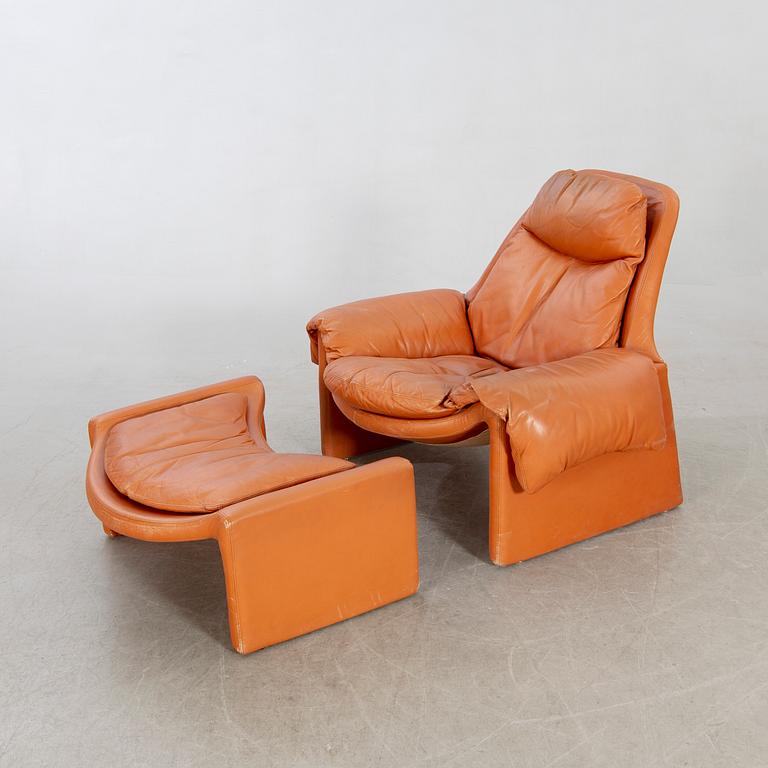 Vittorio Introini, a leather armchair and stool for Saporti 1960/70s.