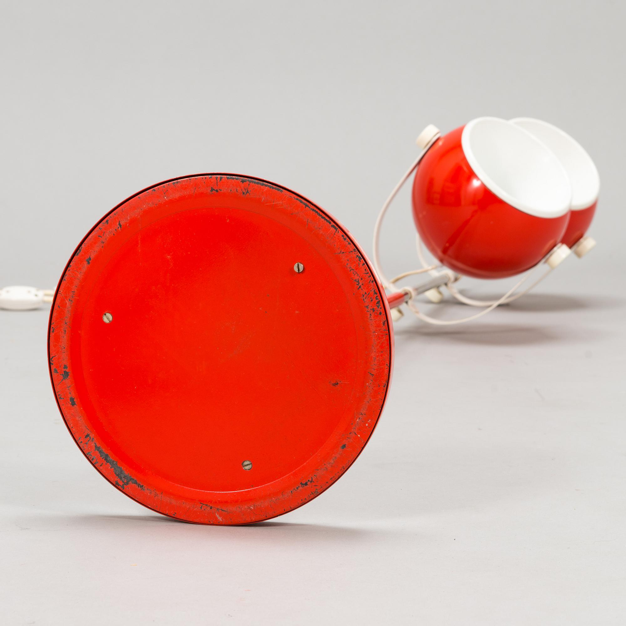 An interior set in red plastic from the 1970s, 7 parts.