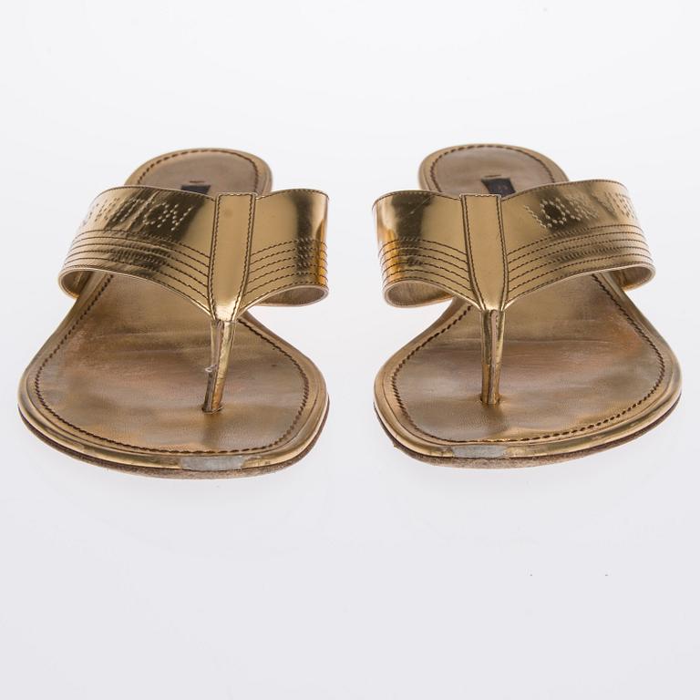 SKOR, Louis Vuitton.