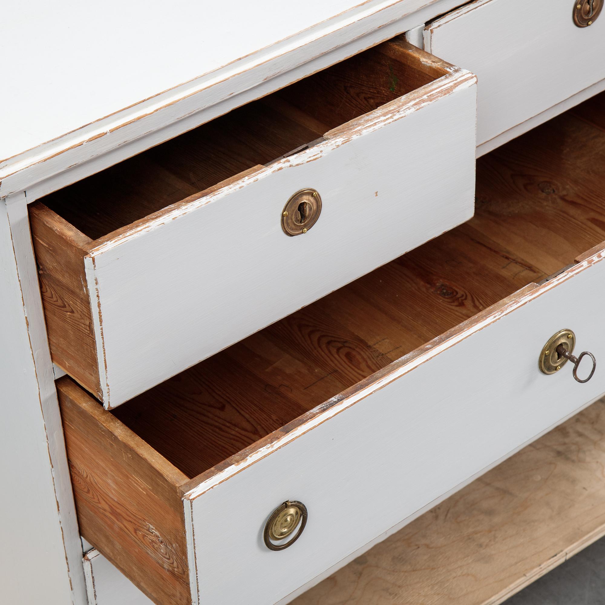 A painted oak chest of drawers, 19th Century.