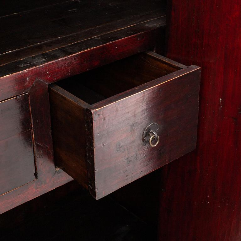 A pair of Chinese cabinets, 20th Century.
