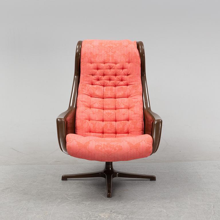 A 'Form 8' /'Galaxy' armchair by Alf Svensson and Yngvar Sandström, DUX, 1970's.