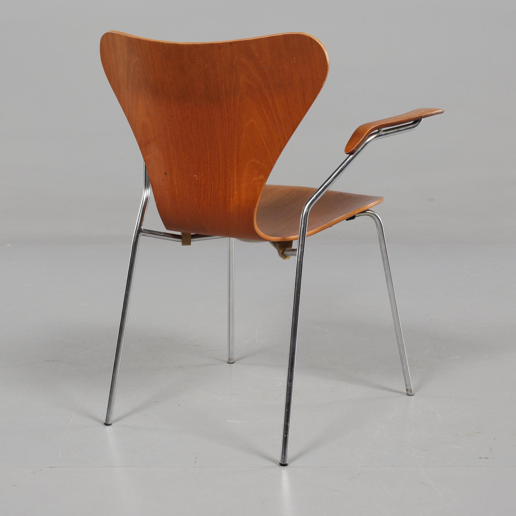 KARMSTOL, "Sjuan", Arne Jacobsen, Fritz Hansen, 1967.
