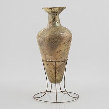 Vas, glas, romersk tid, troligen 300-700 e. Kr.