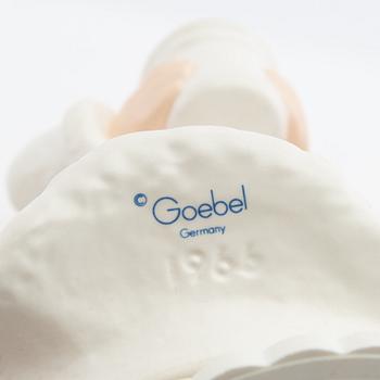 En samling änglar samt adventsljusstake 14 st 1900-tal.