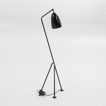 Greta Magnusson Grossman, golvlampa, "Grasshopper", GUBI, Danmark.