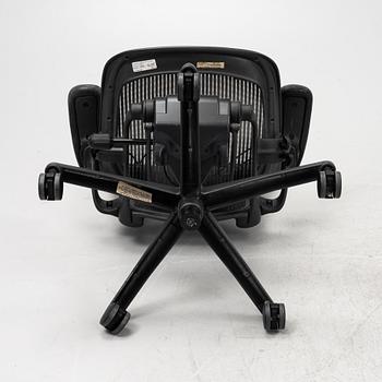 Don Chadwick och Bill Stumpf, skrivbordsstol, "Aeron", Herman Miller.