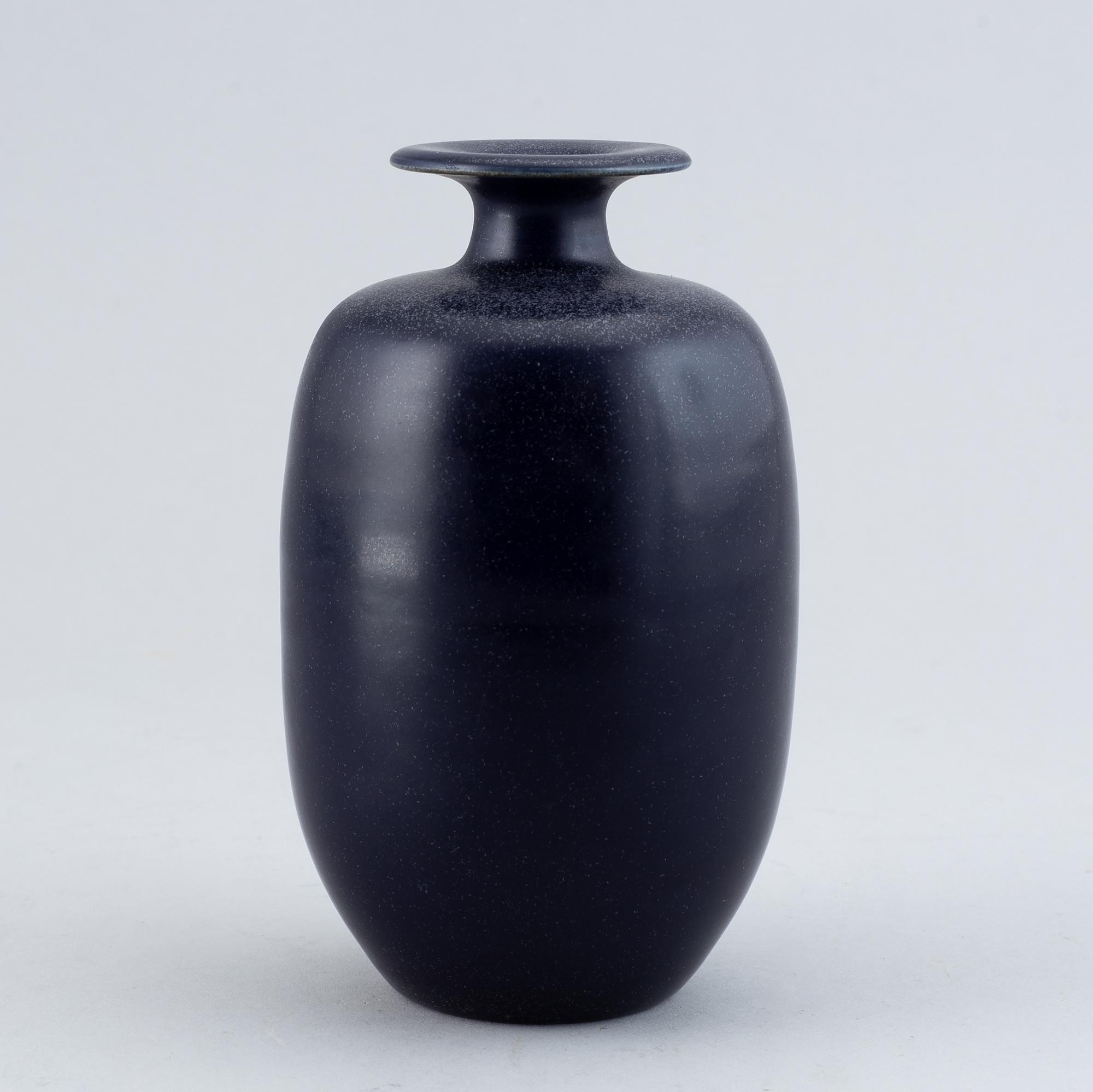 Erich & Ingrid Triller, a stoneware vase from Tobo, signed.