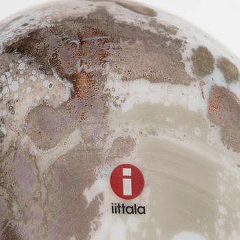 Oiva Toikka, A glass bird 'Cucunor' and an egg, signed O. Toikka Nuutajärvi.