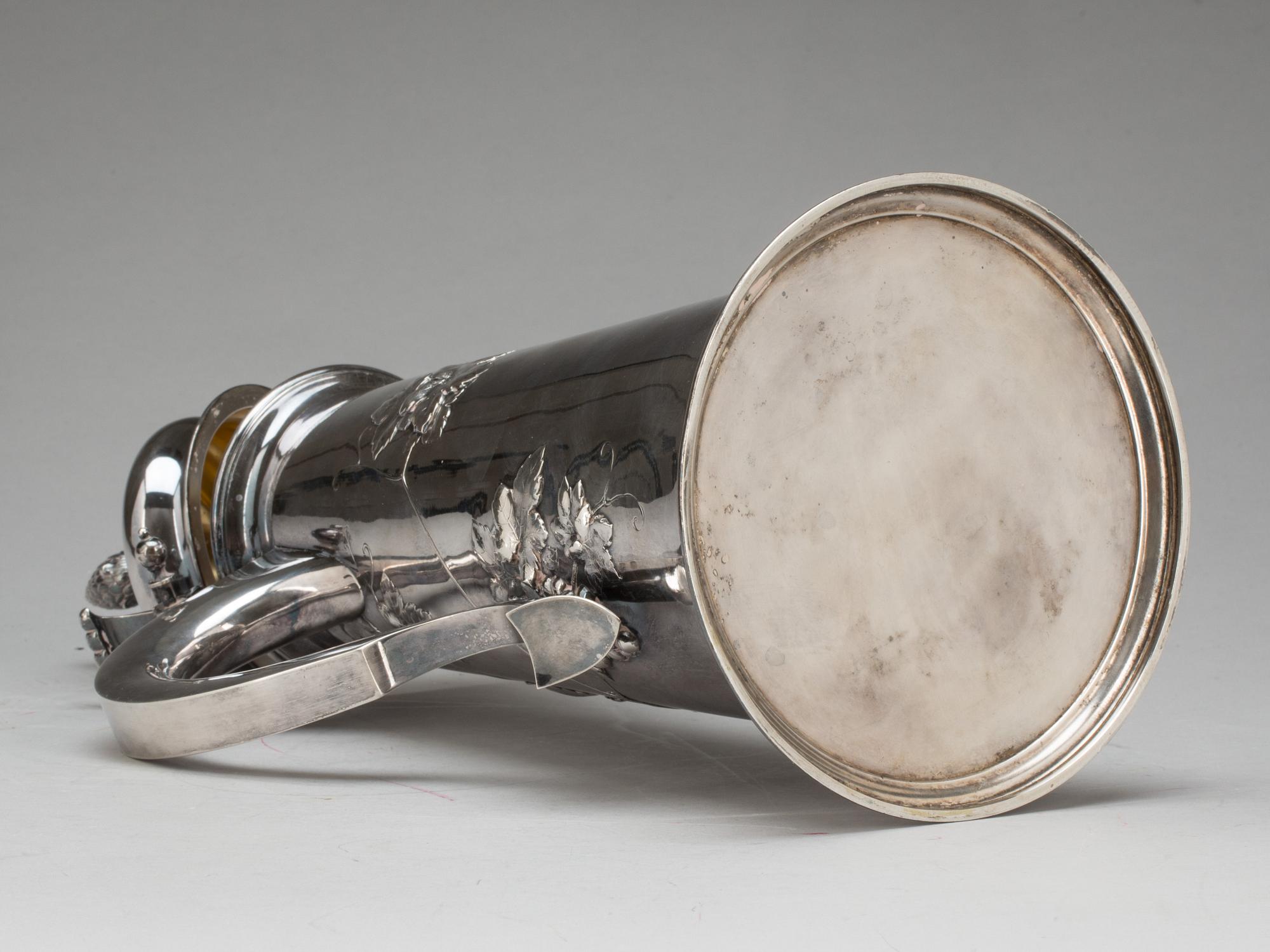 VINKANNA, silver. Emil O Möller(1890-1940) Malmö 1906. Ca 1200g.