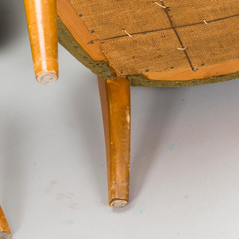 Lisa Johansson-Pape, fåtöljer, 2 st, "Handarbetsstolen" tillverkare Oy Stockmann Ab, Kervo Snickerifabrik, 1940-tal.