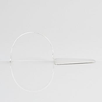 Anna-Stina Åberg, a sterling silver cake server, Nyköping 2003.