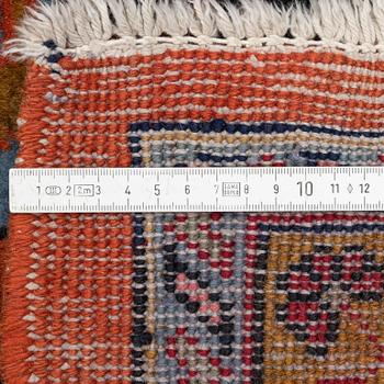 Matta, Wiss, ca 386 x 205 cm.