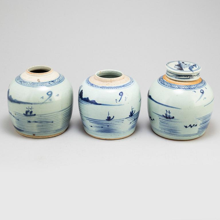 Three blue and white ginger jars, Qing dynasty, 19th century.