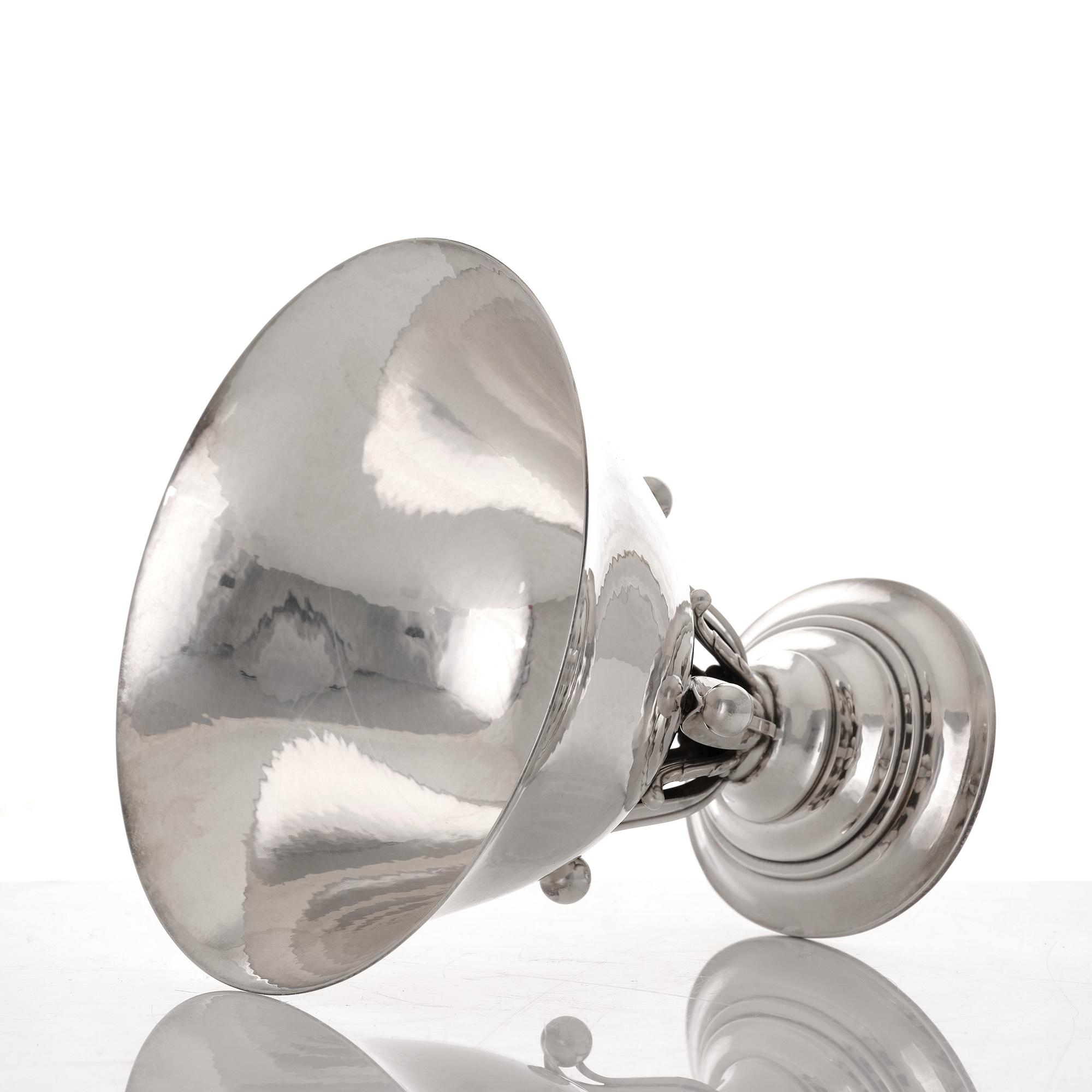 Johan Rohde, skål på fot, Georg Jensen Köpenhamn, 1945-77, sterling silver, designnr 6.