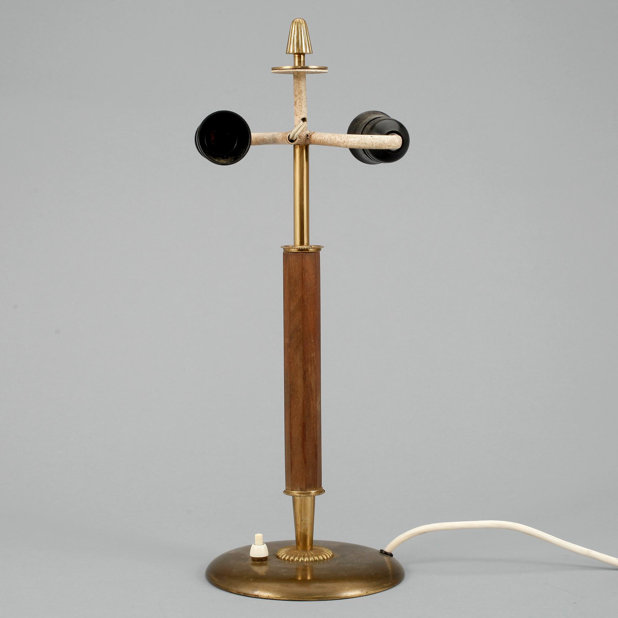 BORDSLAMPA, 1900-talets mitt.