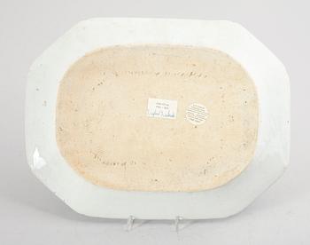 STEKFAT, porslin, Kina, Qianlong 1736-1795.