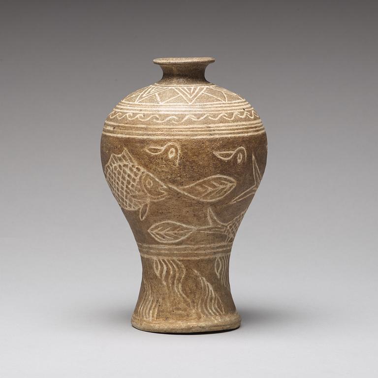 A Korean vase, Joseon dynasty, 15th Cenetury.