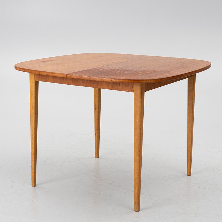 Dining table with four chairs, 1950s/60s.