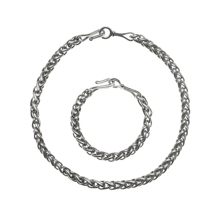 A Vivianna Torun Bülow Hübe sterling necklace and a bracelet, Georg Jensen, Copenhagen post 1945.
