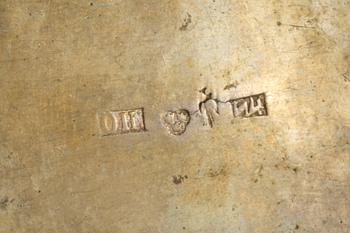 DOSOR, 2 st, silver, 1800-talets första hälft, vikt ca 165g.