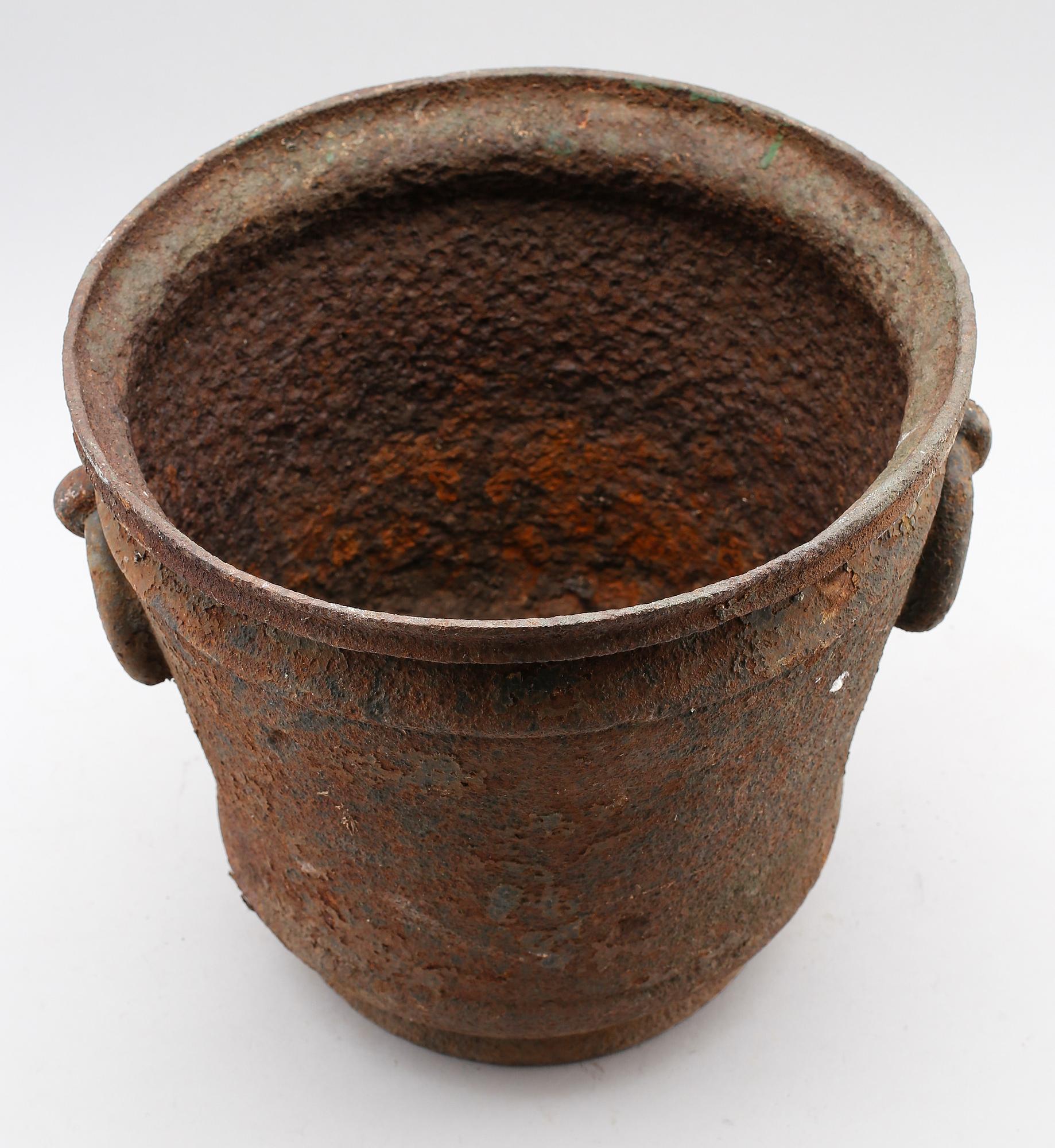 URNA, gjutjärn, 1800-talets första hälft.