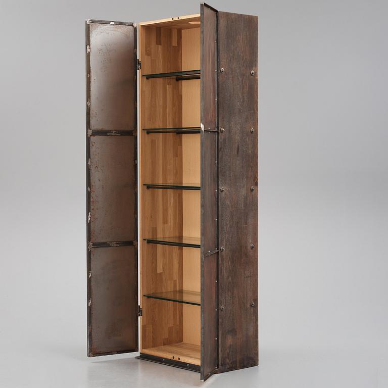 Jonas Bohlin, a 'Slottsbacken' cabinet, ed. 71/200, Källemo, Sweden post 1987.