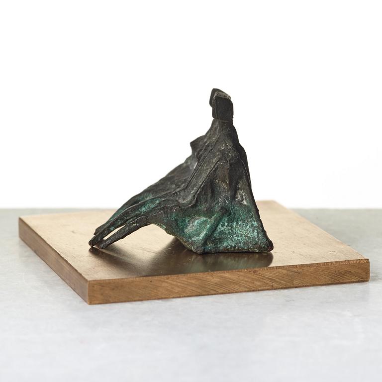 Lynn Chadwick, Sittande par.