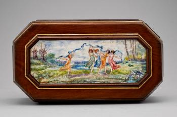 OKÄND KONSTNÄR 1900-TAL, SKRIN i trä med bemålade miniatyrer, en hörnmålning bär sign o dat a tergo: Nils v Dardel -32.