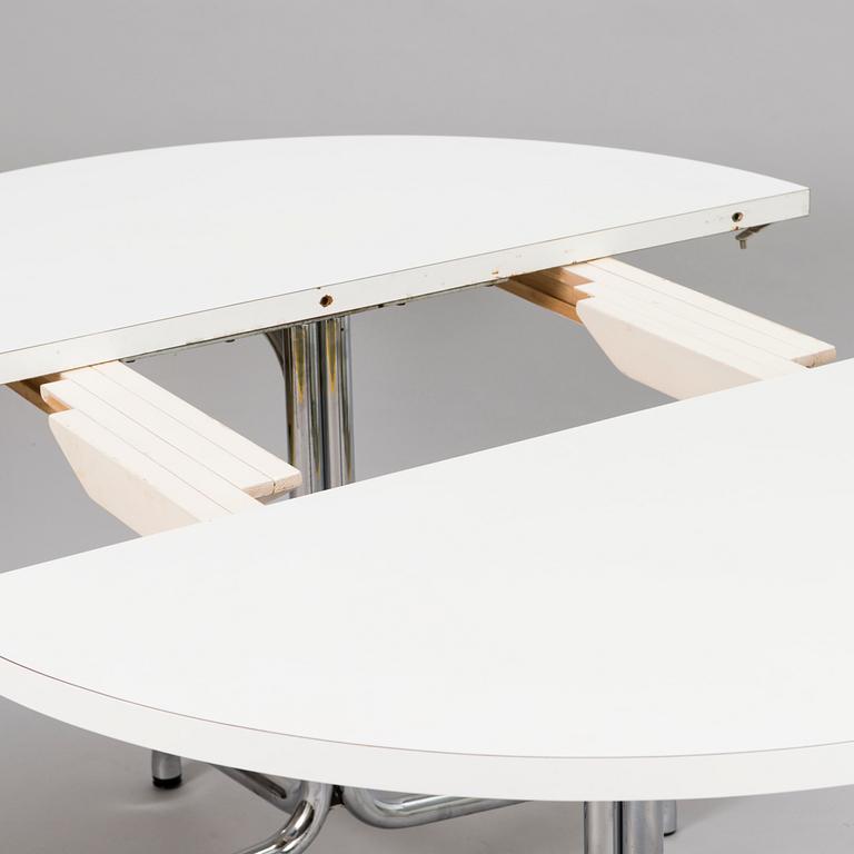 An extendable Thonet dinner table, Austria.