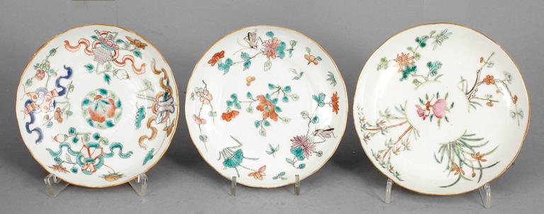 FAT SAMT TALLRIKAR, 7 st, porslin, Kina 1800-1900-tal.