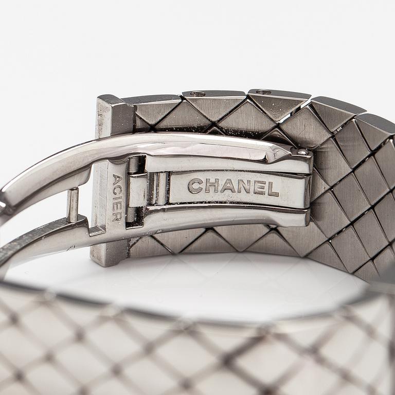 CHANEL, Matelasse Quilt Acier , wristwatch, 19 mm.