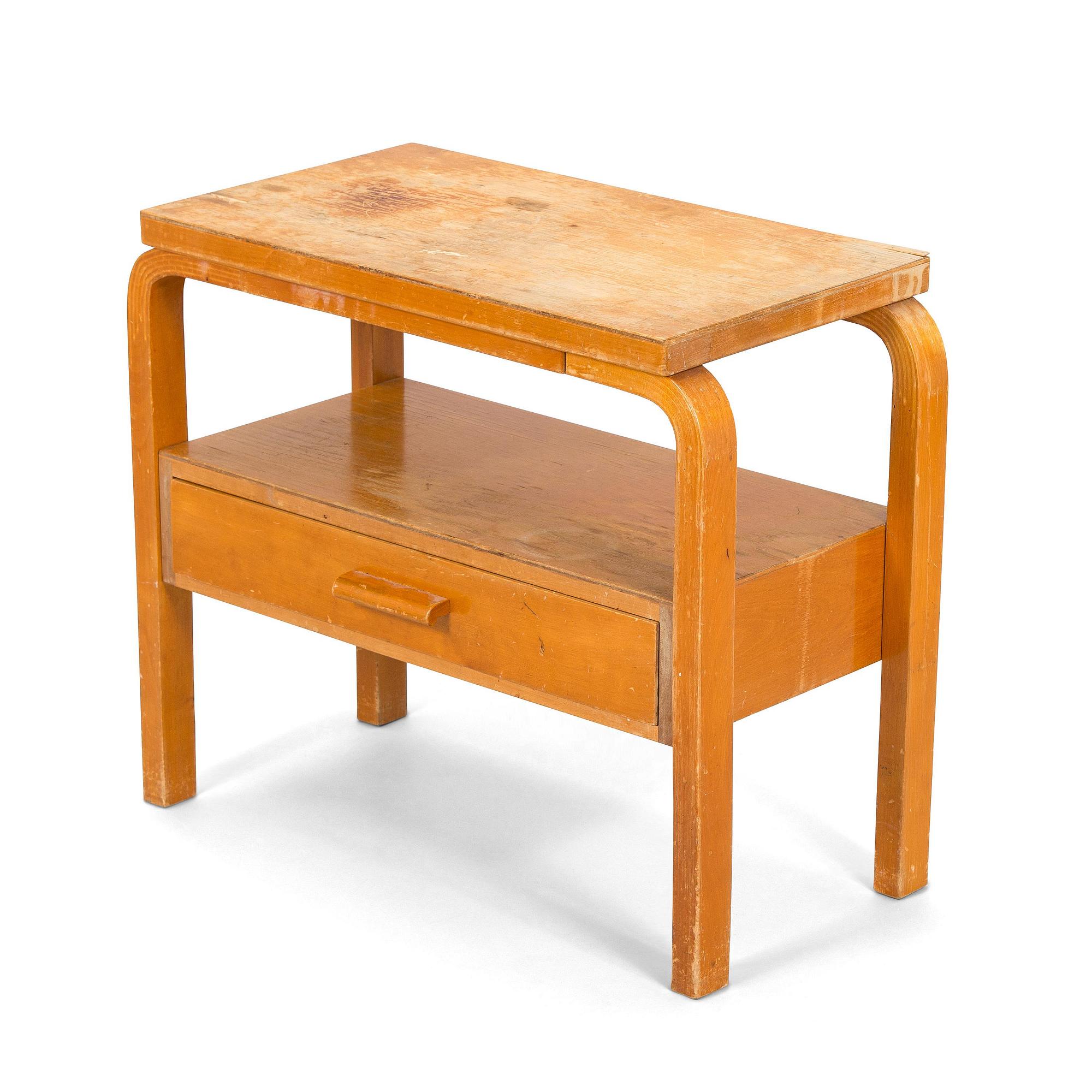 Alvar Aalto, bord / sidobord, modell 87, för O.Y. Huonekalu- ja Rakennustyötehdas A.B. tidigt 1950-tal.