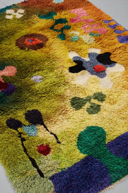 Pierre Olofsson, A carpet, "Havsbotten", knotted pile in relief, ca 201 x 159 cm. Designed by the Swedish painter Pierre Olofsson.