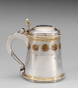 DRYCKESKANNA, av Petter Lund, Stockholm 1738. Fredrik I:s stil.