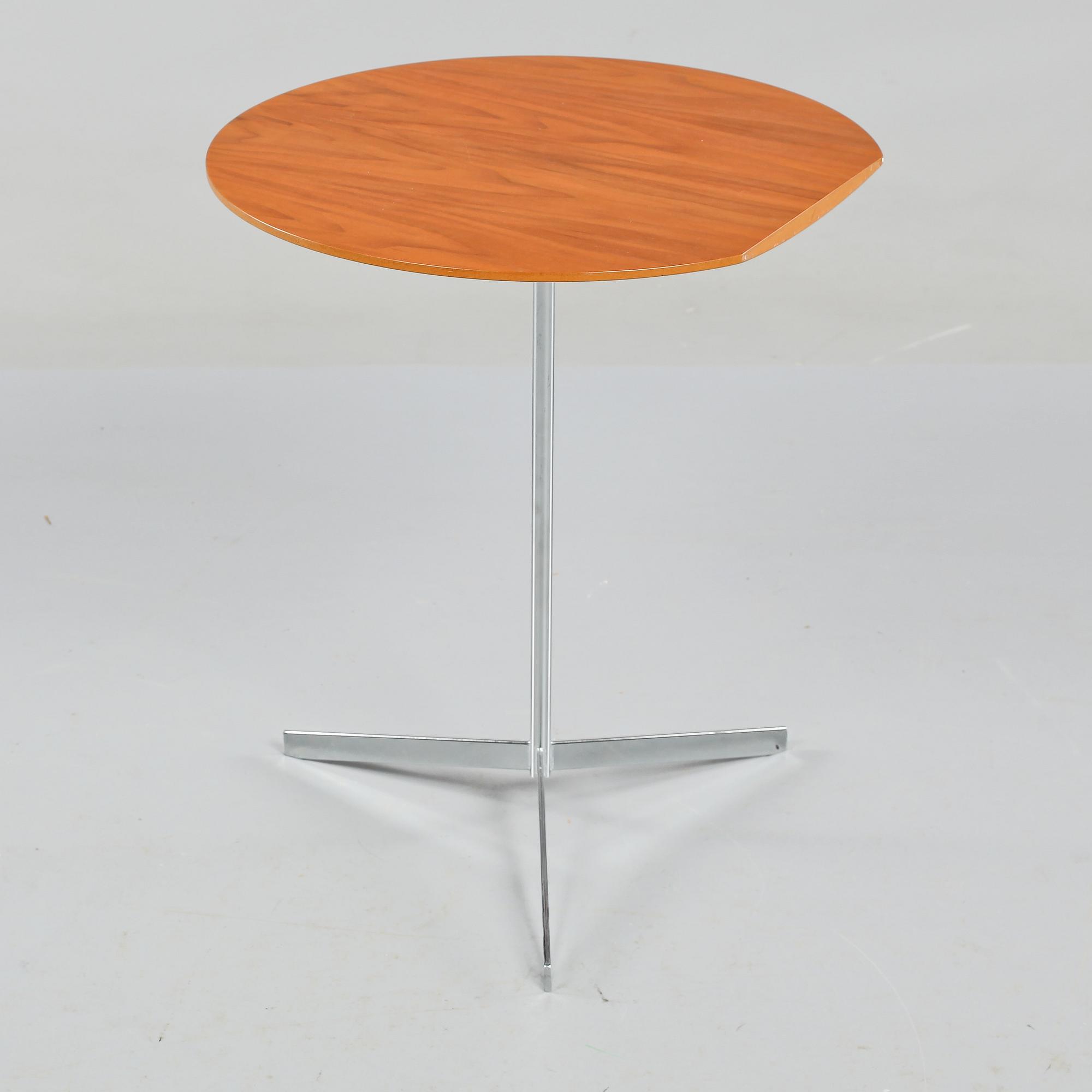 SIDOBORD, Jon Lindström för David Design, 2000-tal.