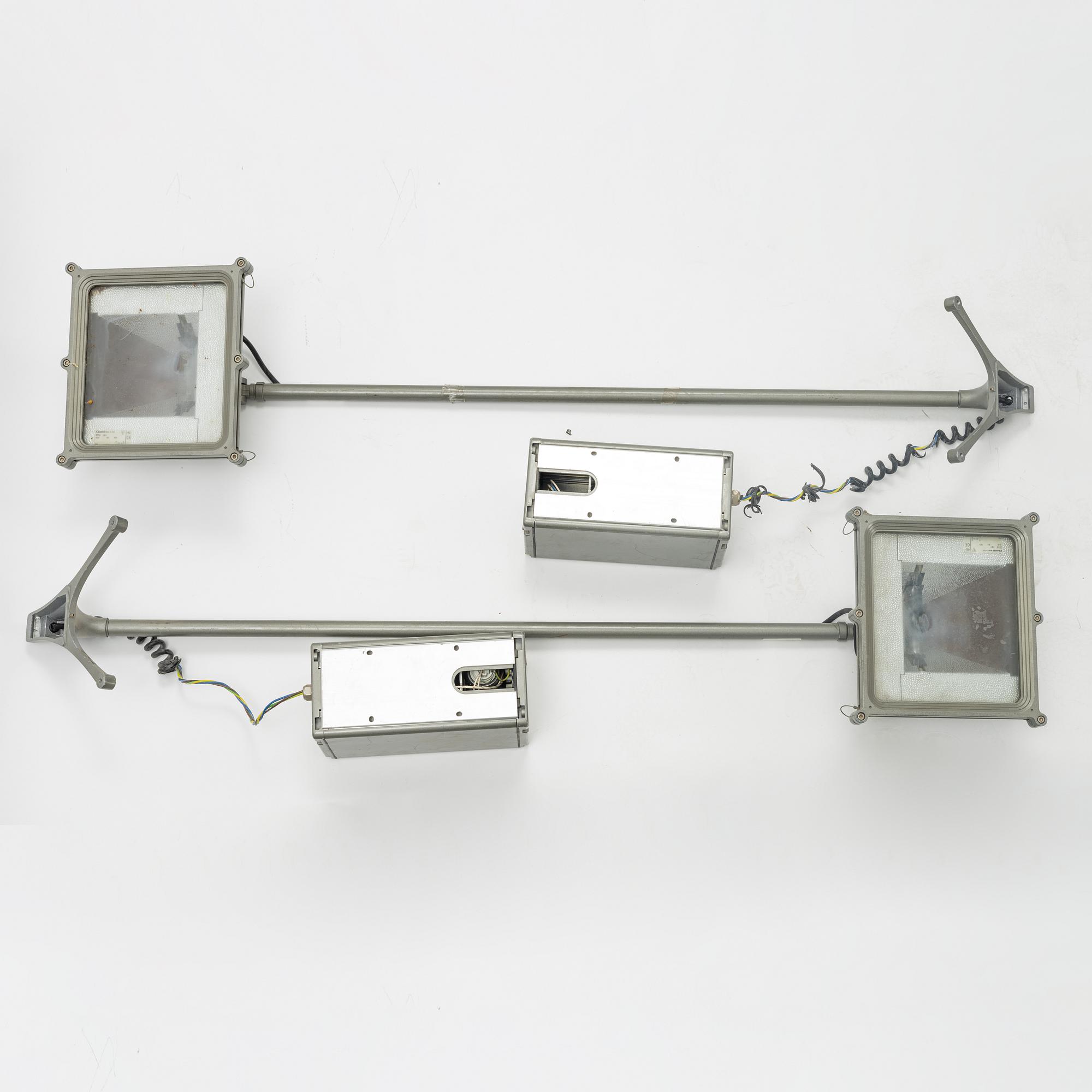 Renzo Piano, vägglampor ett par, "Lingotto", Iguzzini, Italien.