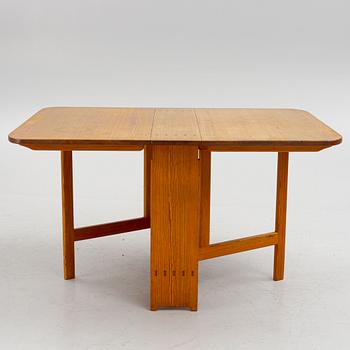 Carl Malmsten, a drop-leaf table, 'Härjedalen'.