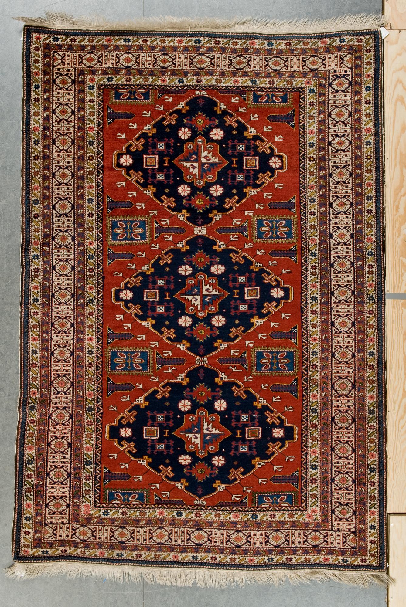 MATTA, semiantik Ardebil. 222 x 150,5.