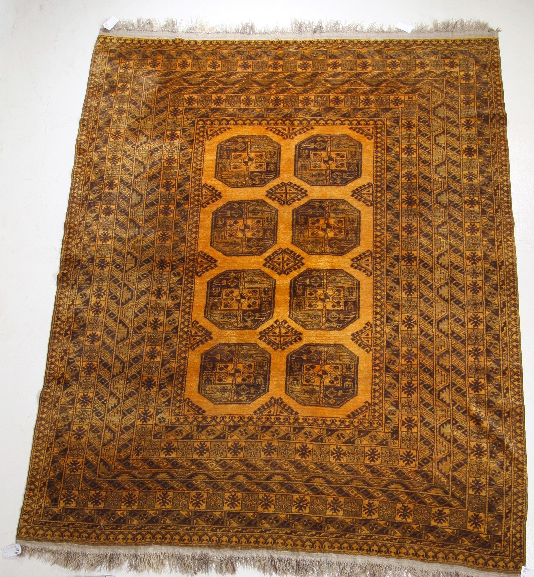 MATTA. Orientalisk. Ca 281 x 220.