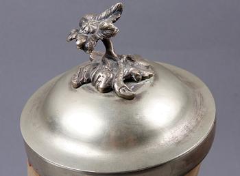 DRYCKESHORN, horn, nysilver, fornnordisk stil, Sverige, 1800-talets sista fjärdedel.