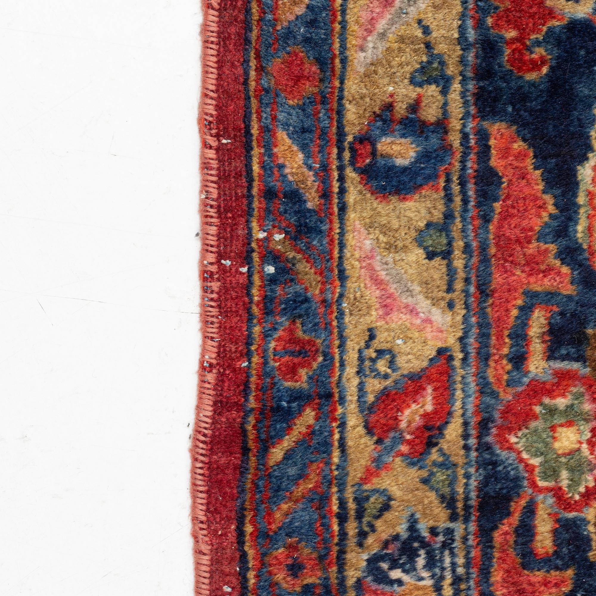 A Carpet, Sarouk, circa 350 x 260 cm.