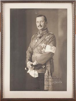 FOTOGRAFI, Marskalk Gustaf Mannerheim, signerad av Atelier Apollo, fotografiet taget 1937.