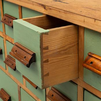 A mid 20th century chest of drawers.