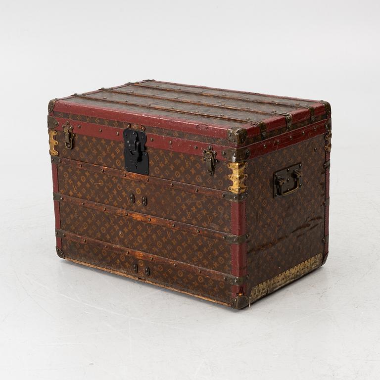 Louis Vuitton, Trunk, circa 1900.
