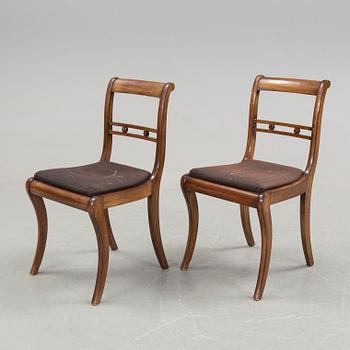 MATSALSSTOLAR, 8 st engelsk stil, 1900-talets mitt.