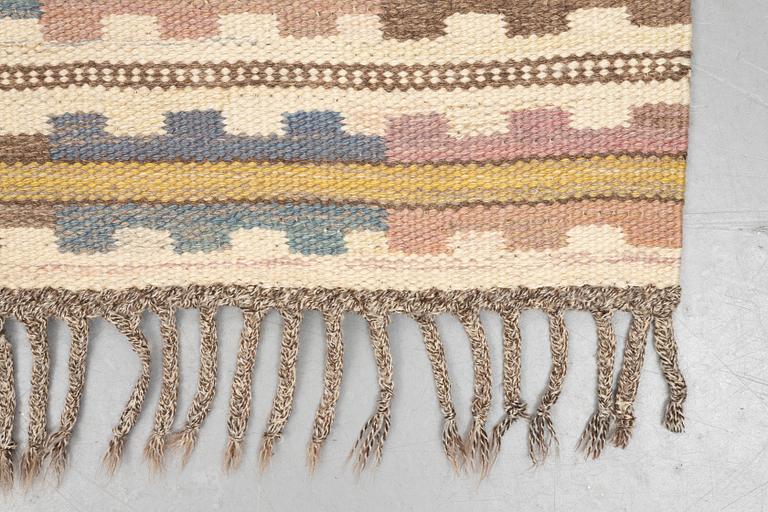 Märta Måås-Fjetterström, a carpet, "Ljusa plador", flat weave, ca 258 x 162,5 cm, signed AB MMF.