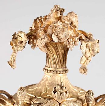 BORDSPENDYL, Louis XV-stil. Frankrike, 1800-tal.